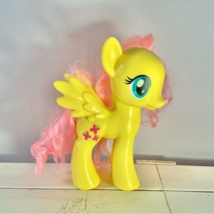 G4 MLP My Little Pony Fluttershy Fashion Style Size 8” Brushable